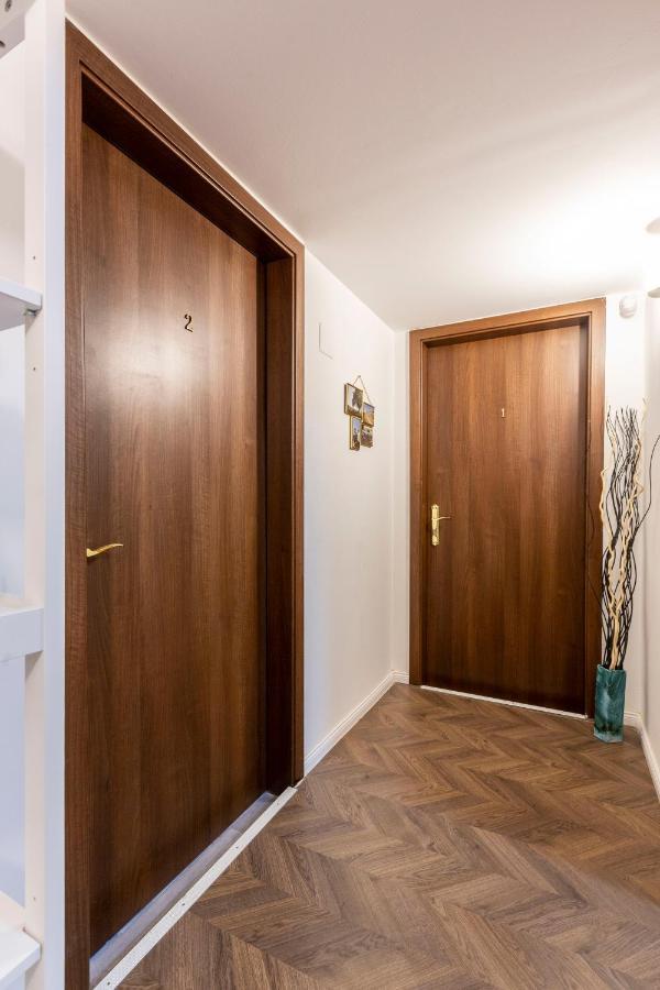 Deluxe Akacfa Apartments In The Heart Of Budapeşte Dış mekan fotoğraf