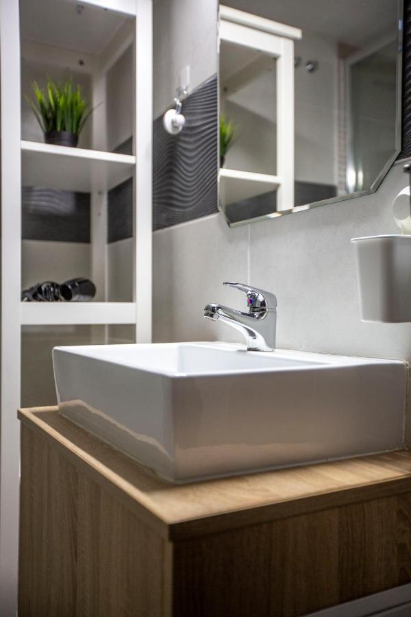 Deluxe Akacfa Apartments In The Heart Of Budapeşte Dış mekan fotoğraf